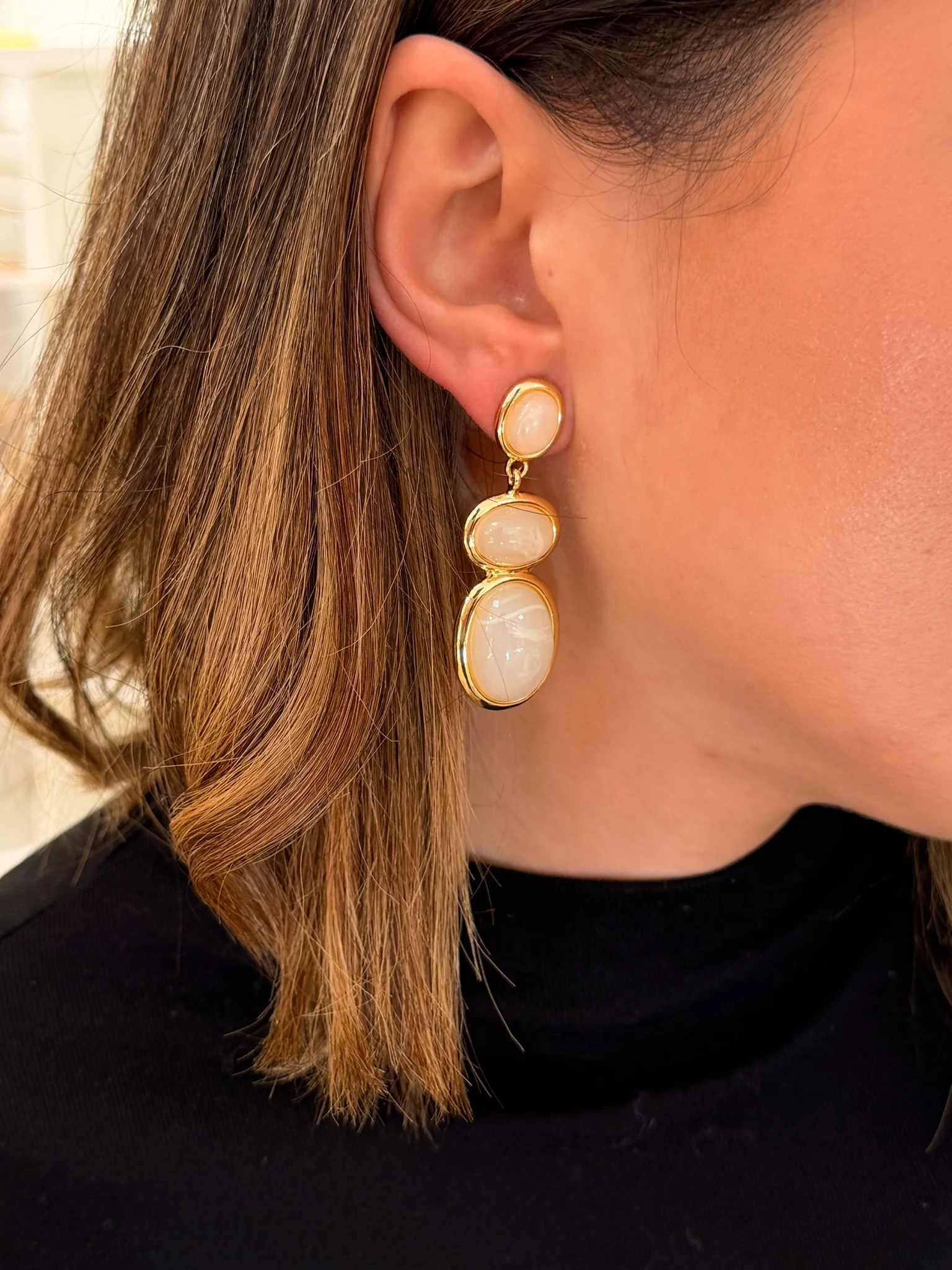 Pendientes de piedras ovaladas marfil |Camila - Image 2