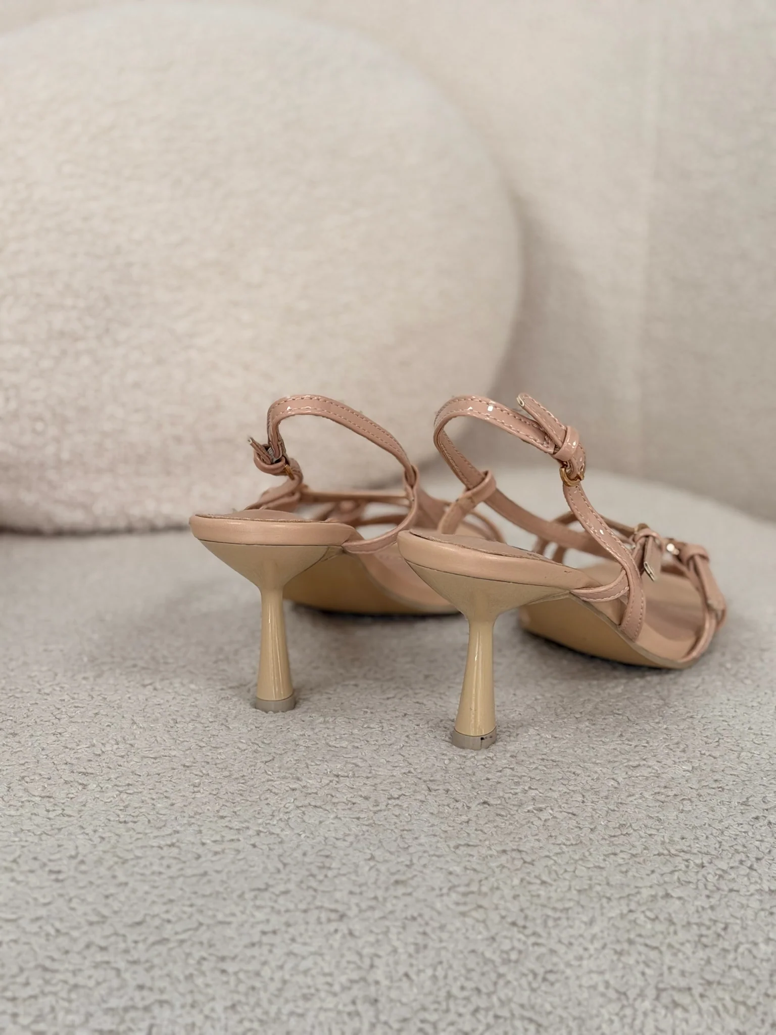Sandalia beis tiras Cruzadas | Dea - Image 5